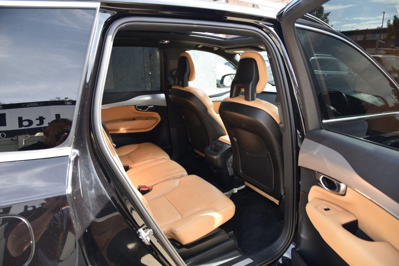 Volvo XC90 view 23
