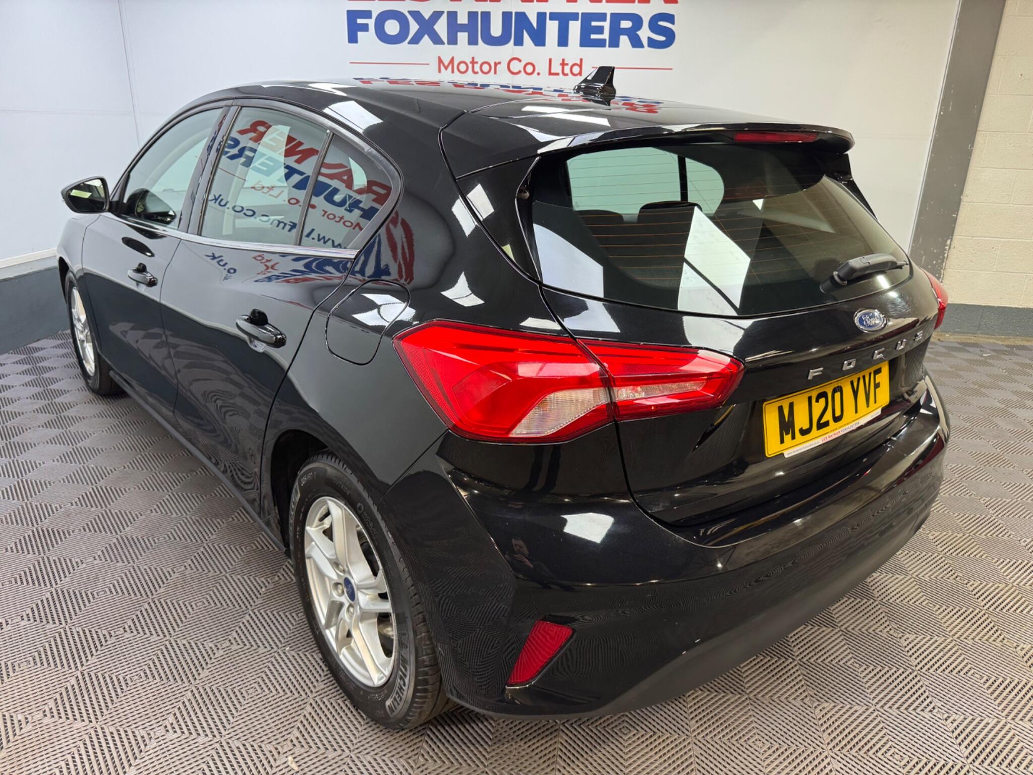 Ford Focus view 26