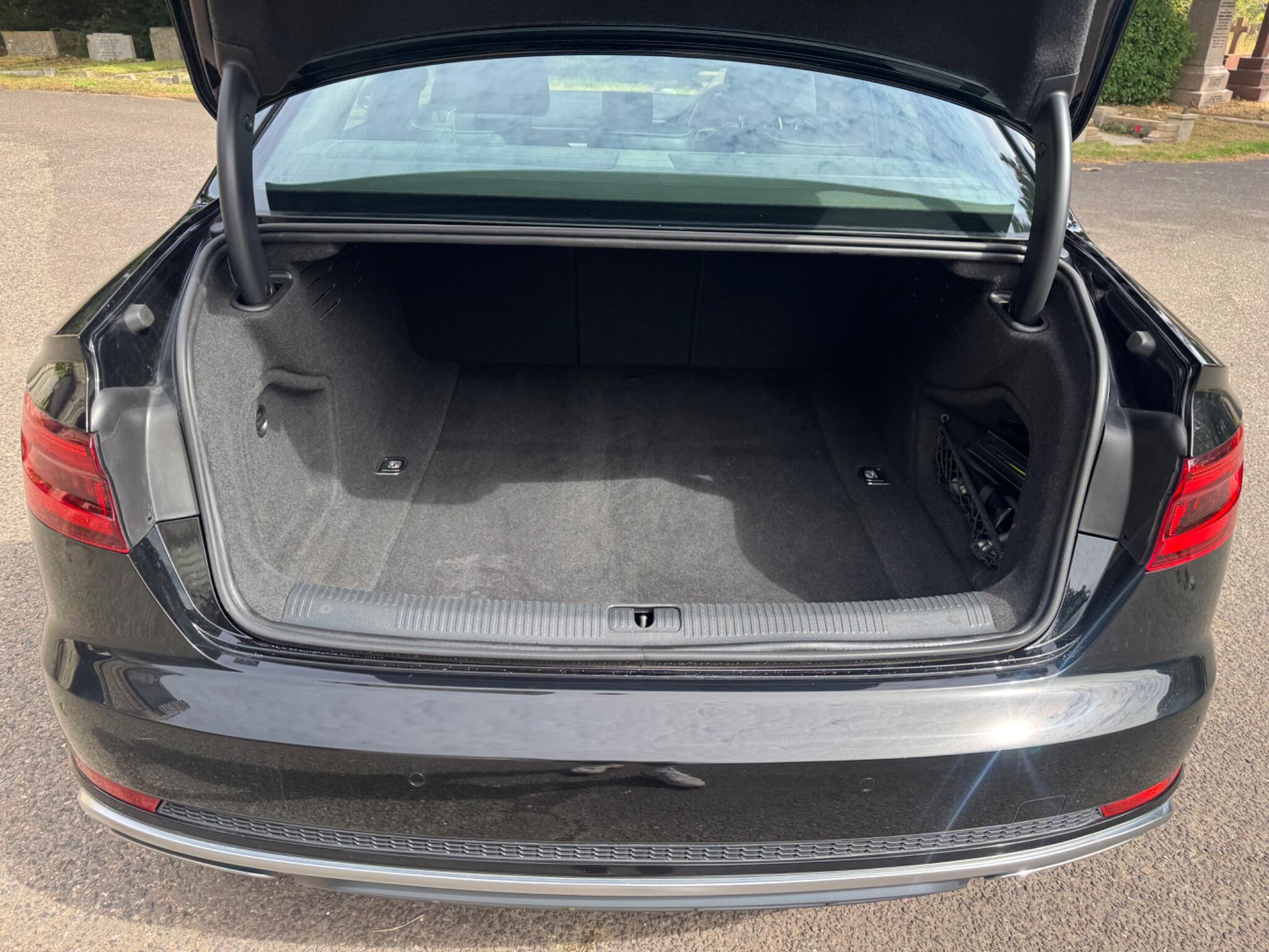 Audi A4 view 71