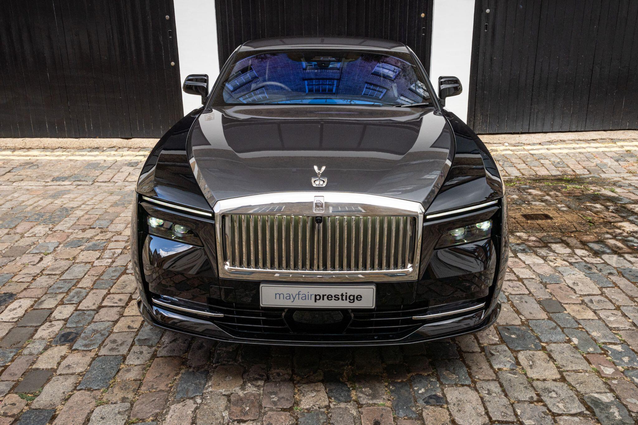 Rolls-Royce Spectre view 2