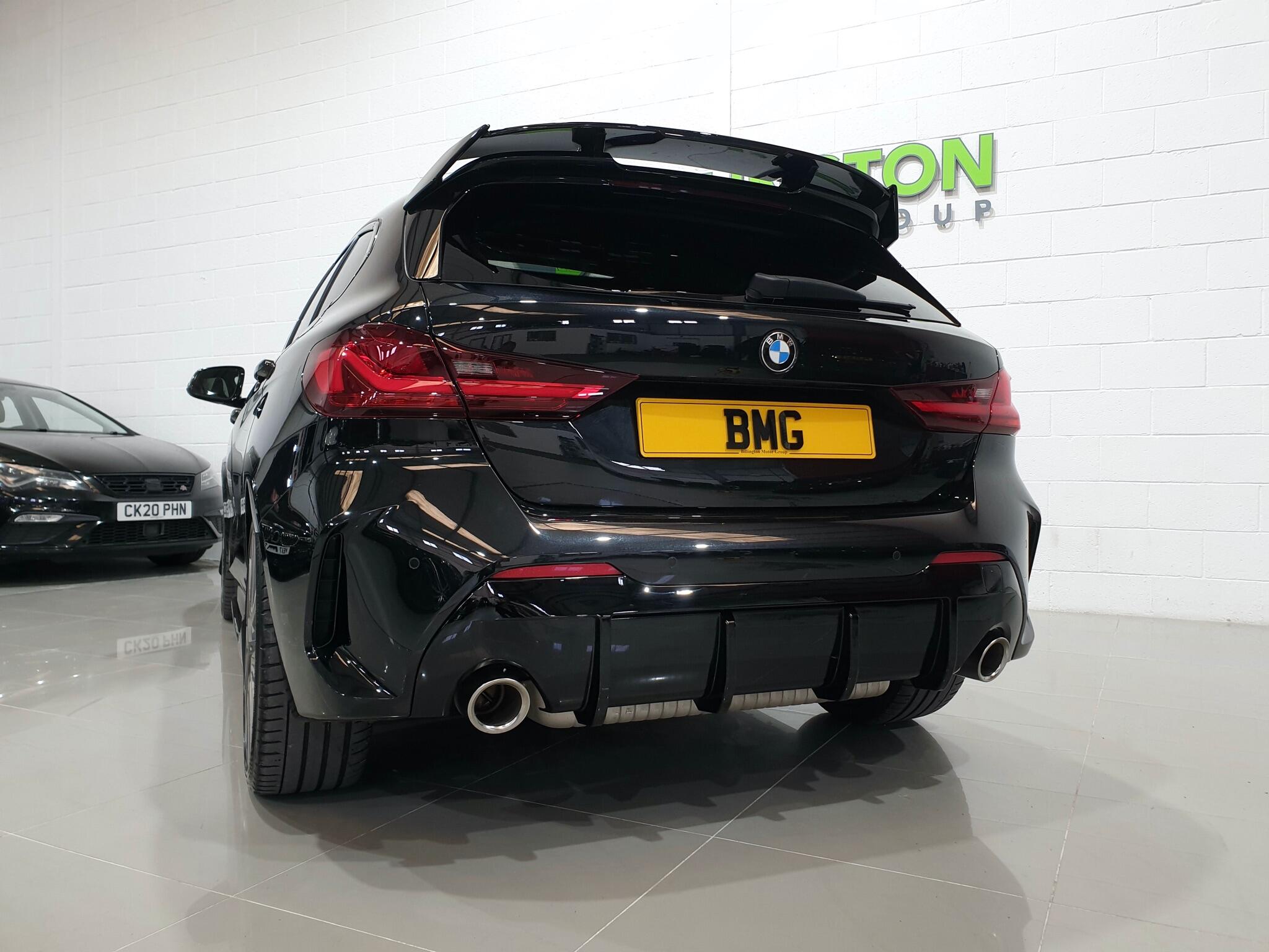 BMW 1 Series view 28