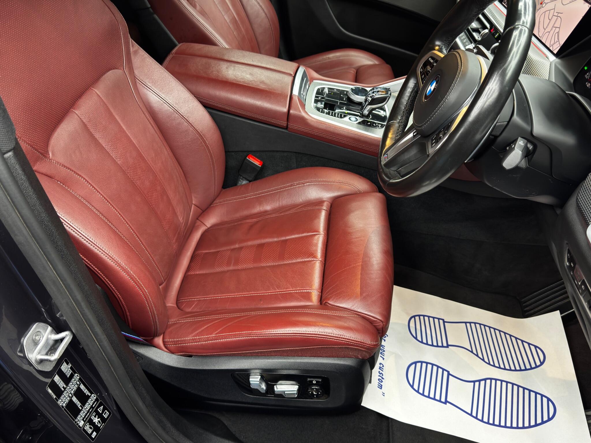 BMW X6 view 13
