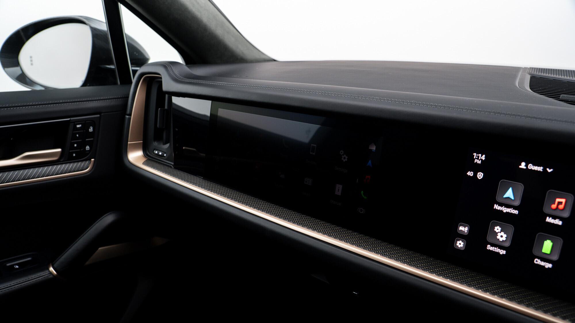 Porsche Cayenne view 54