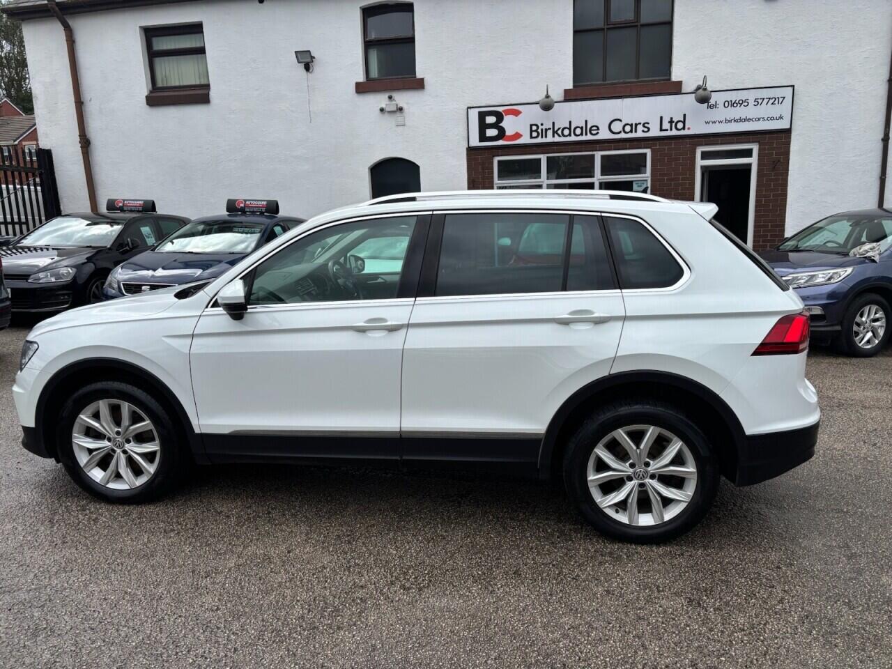 Volkswagen Tiguan view 7