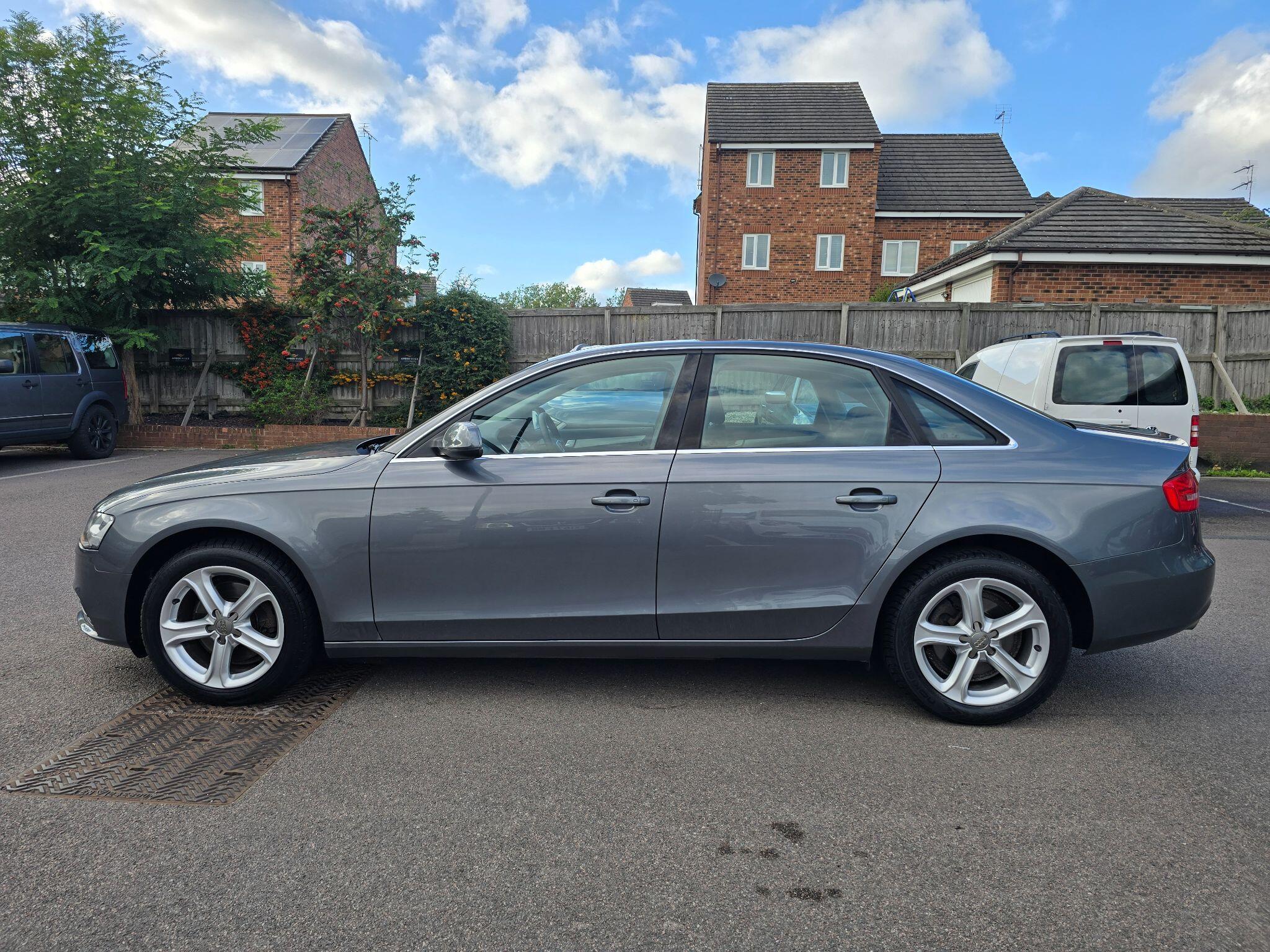 Audi A4 view 8