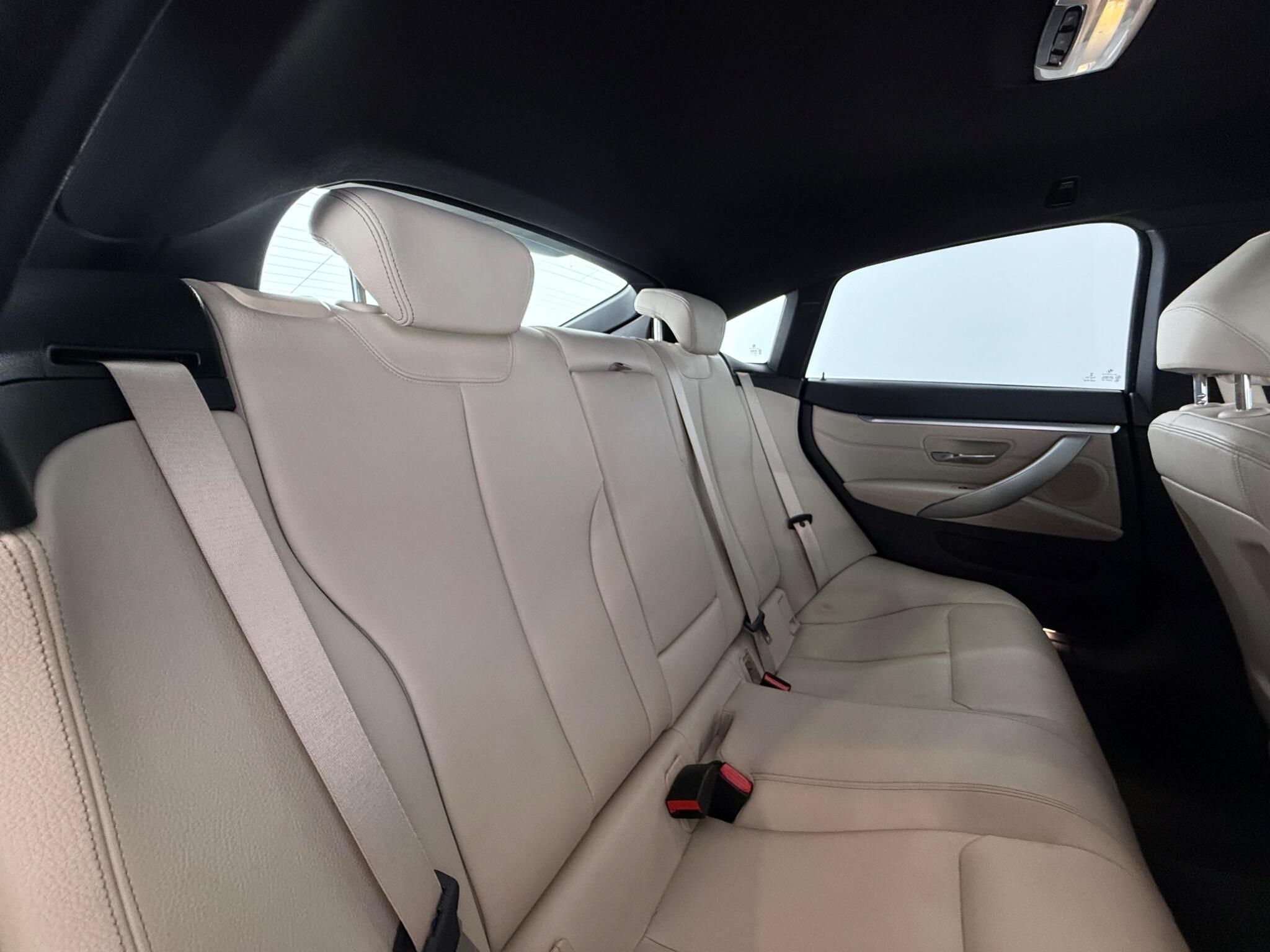 BMW 4 Series view 30