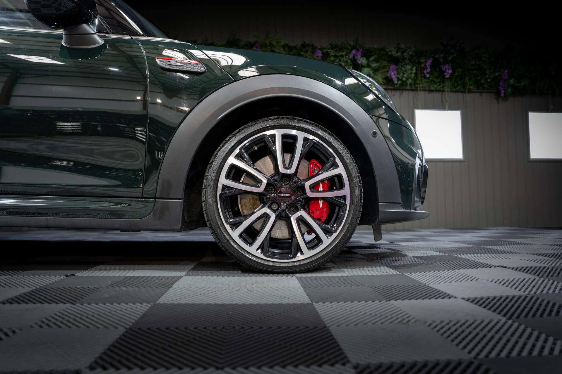 Mini Cooper view 11