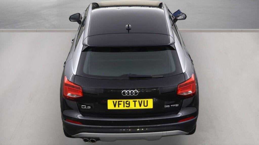 Audi Q2 view 12