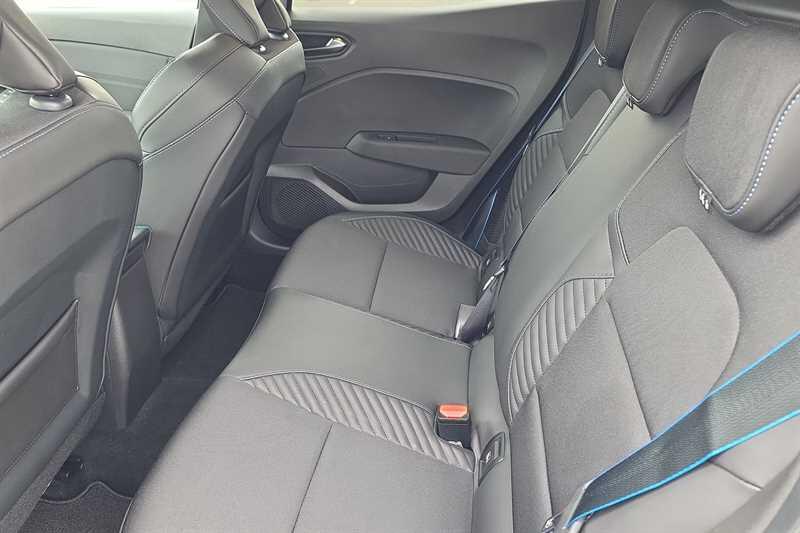 Renault Clio view 25