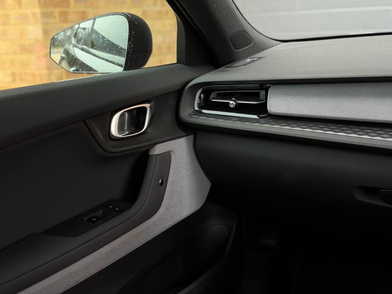 Polestar 2 view 31