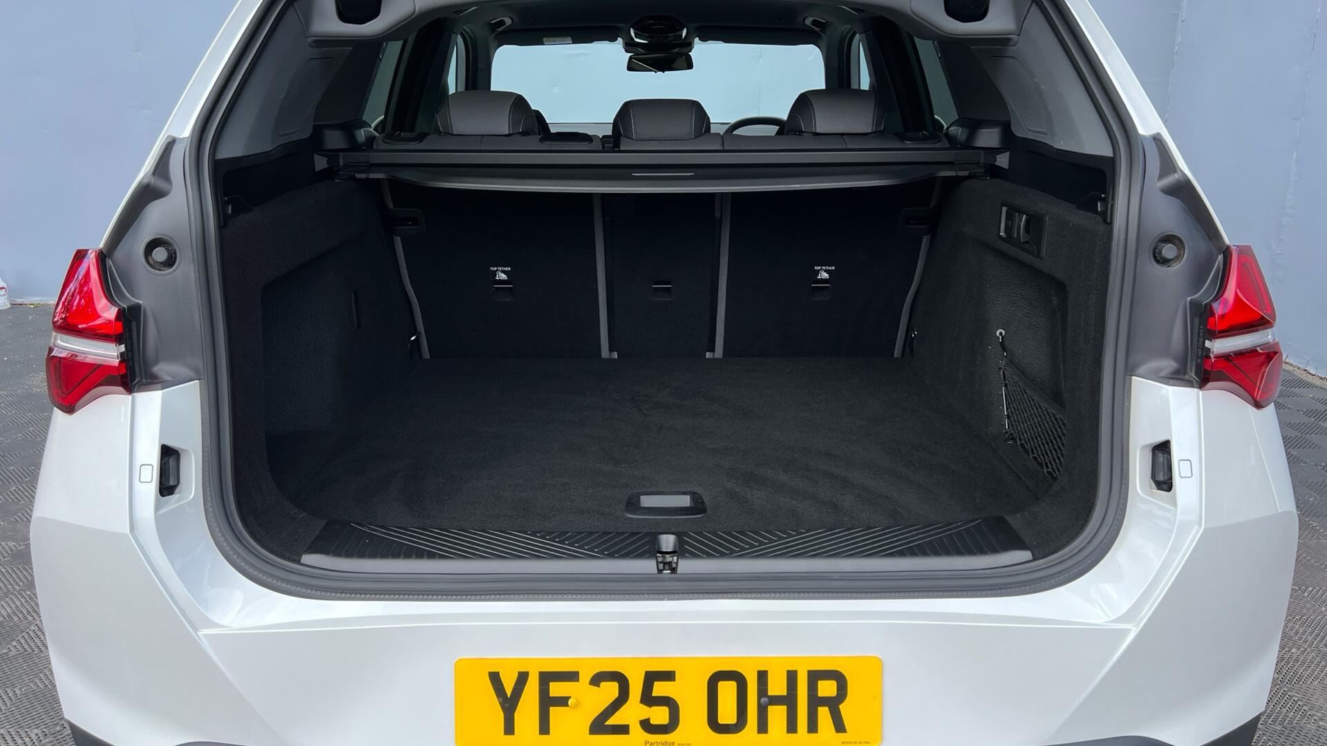 BMW X3 view 13