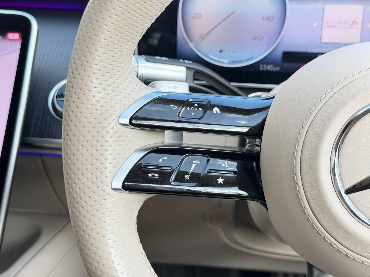Mercedes-Benz S-Class view 46