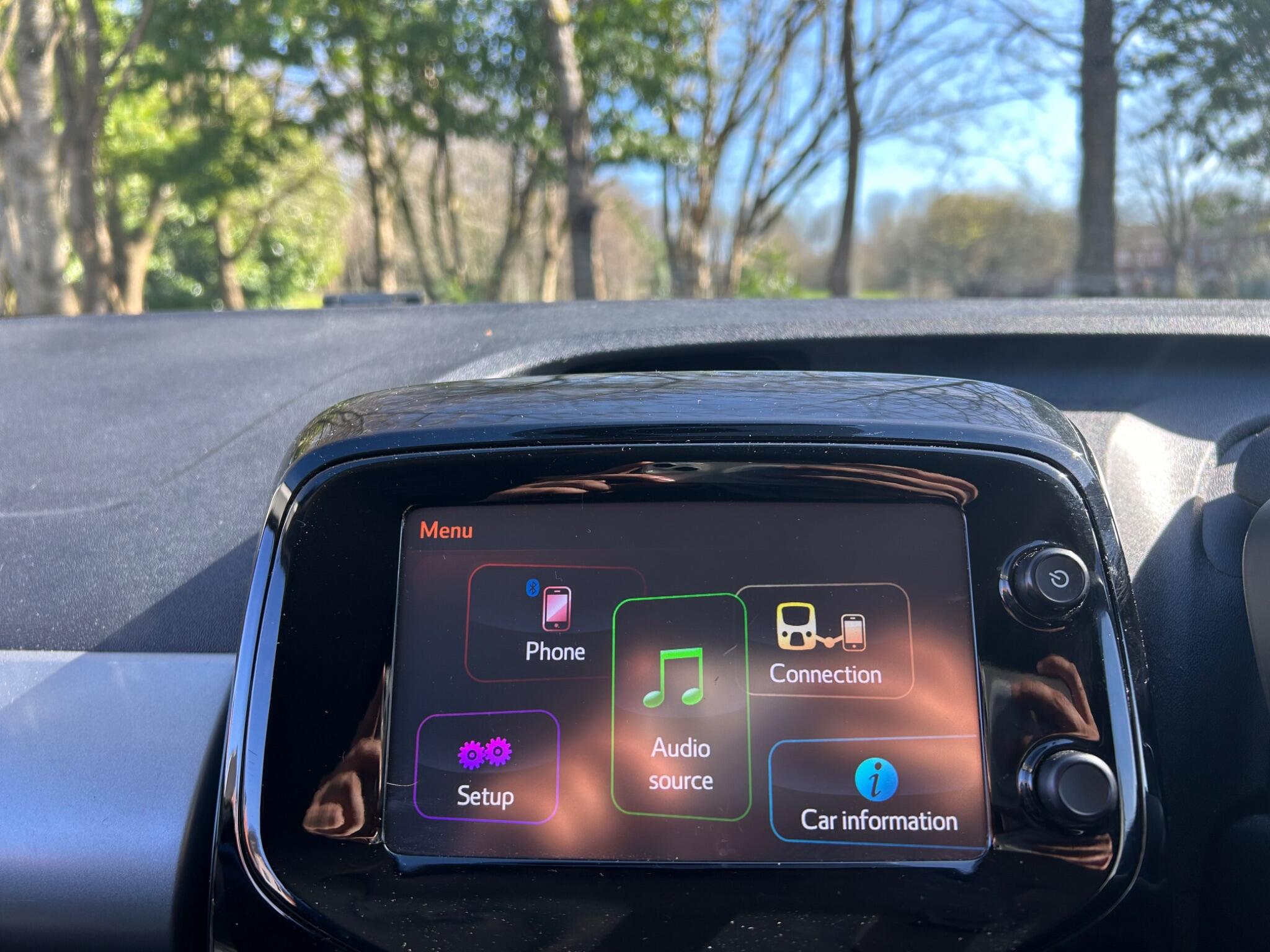 Peugeot 108 view 40
