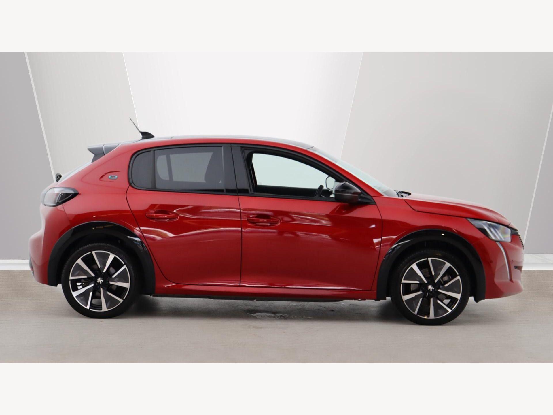 Peugeot e-208 view 3