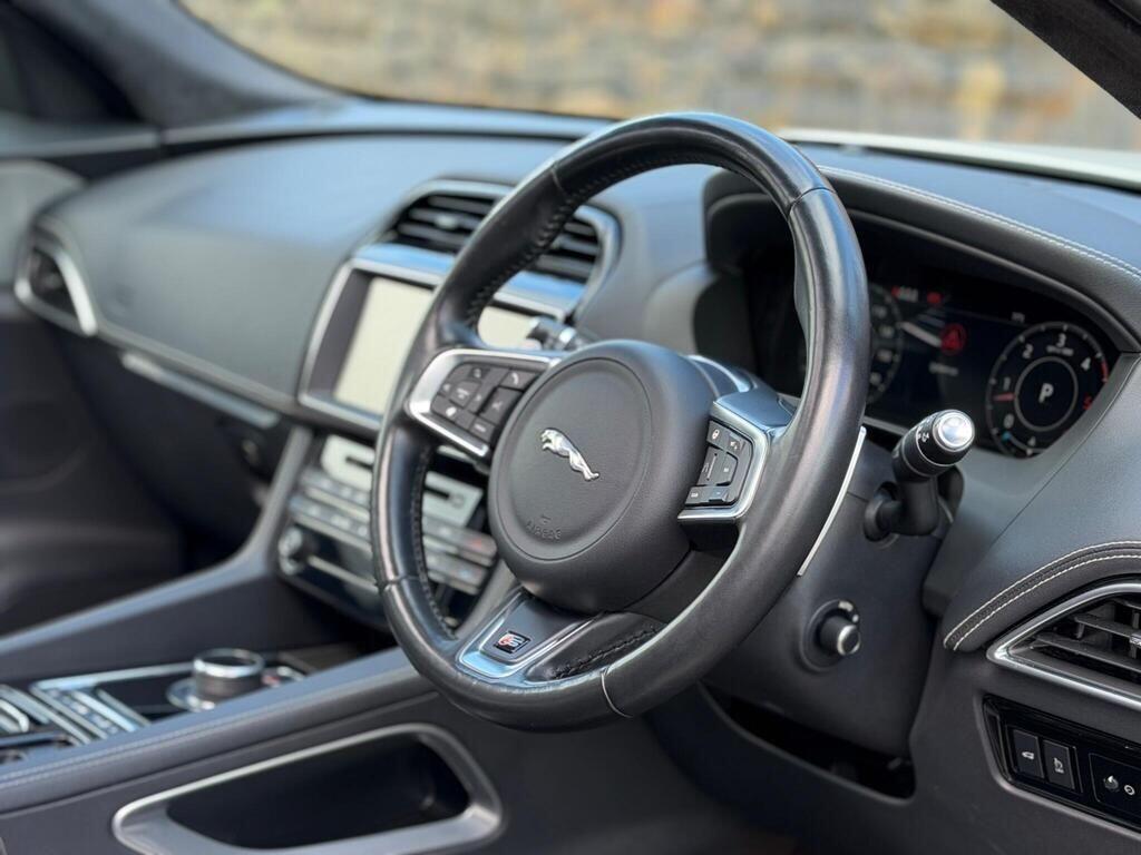 Jaguar F-Pace view 14