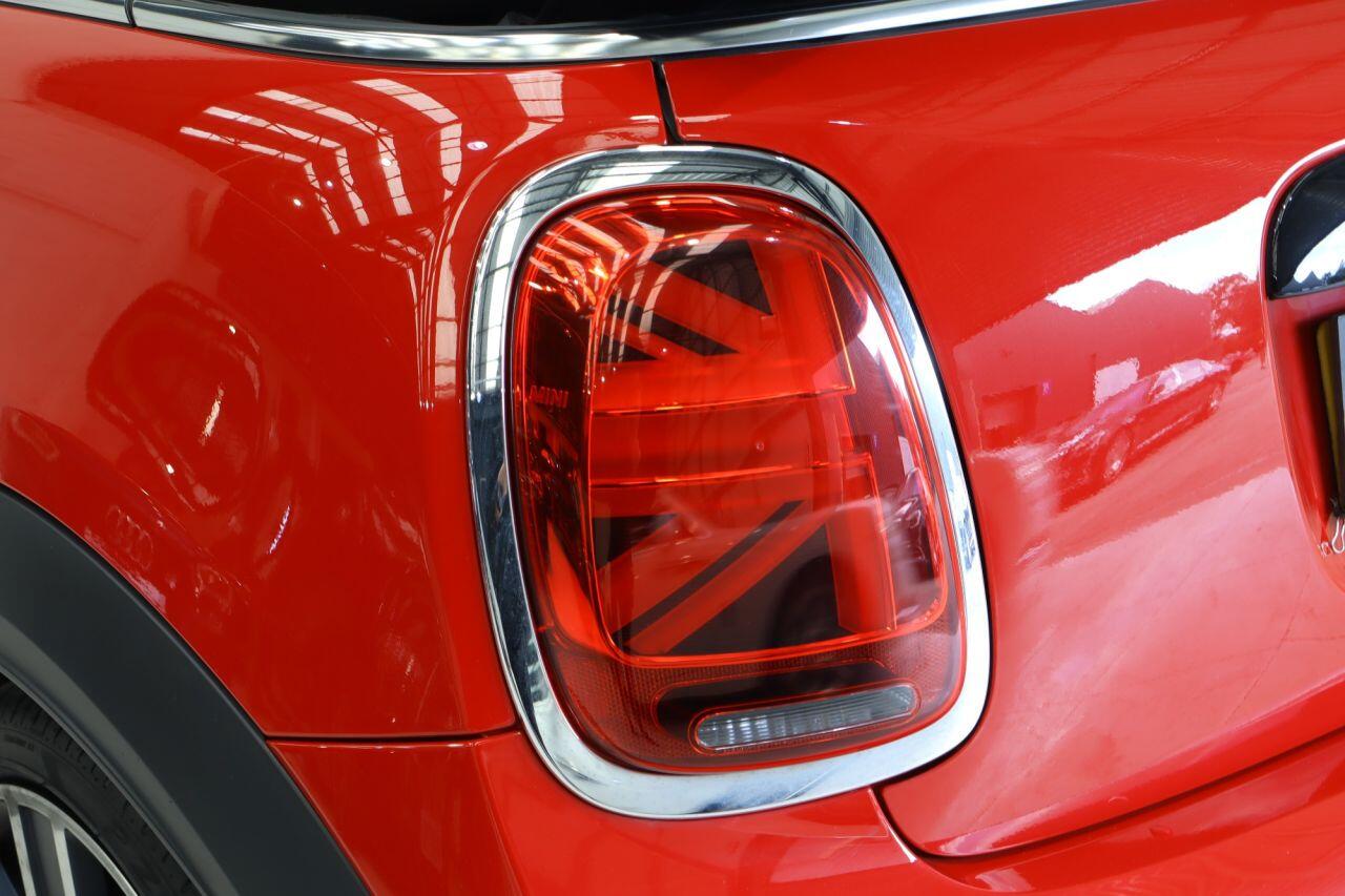 Mini Convertible view 20