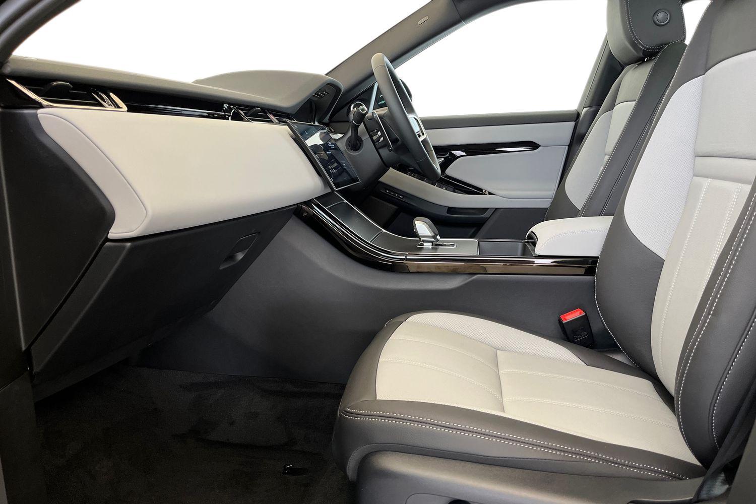 Land Rover Range Rover Evoque view 3