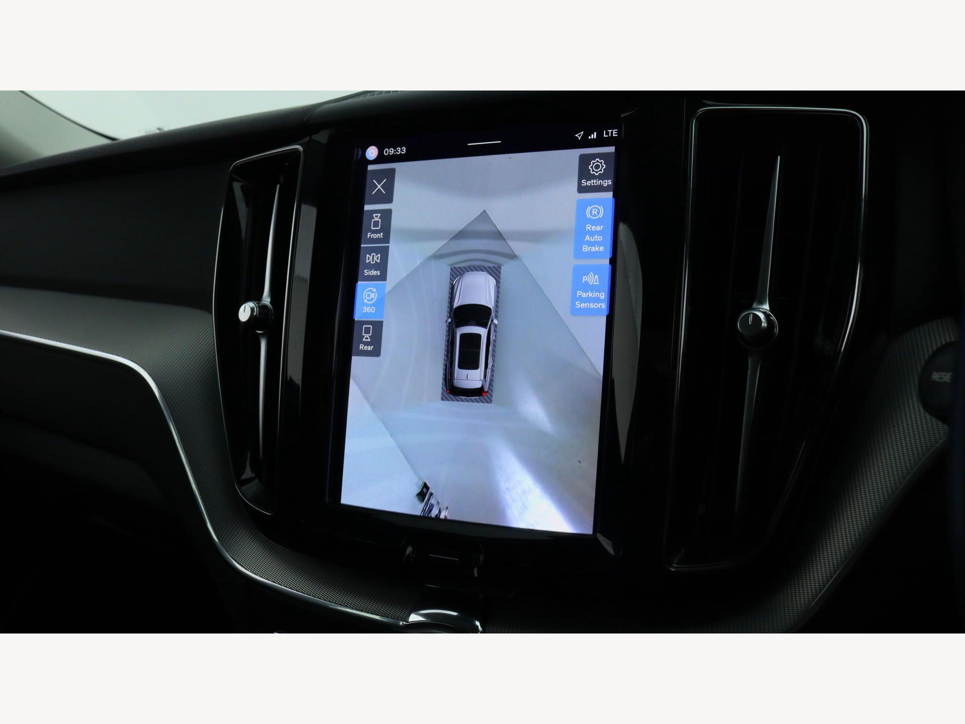 Volvo XC60 view 20