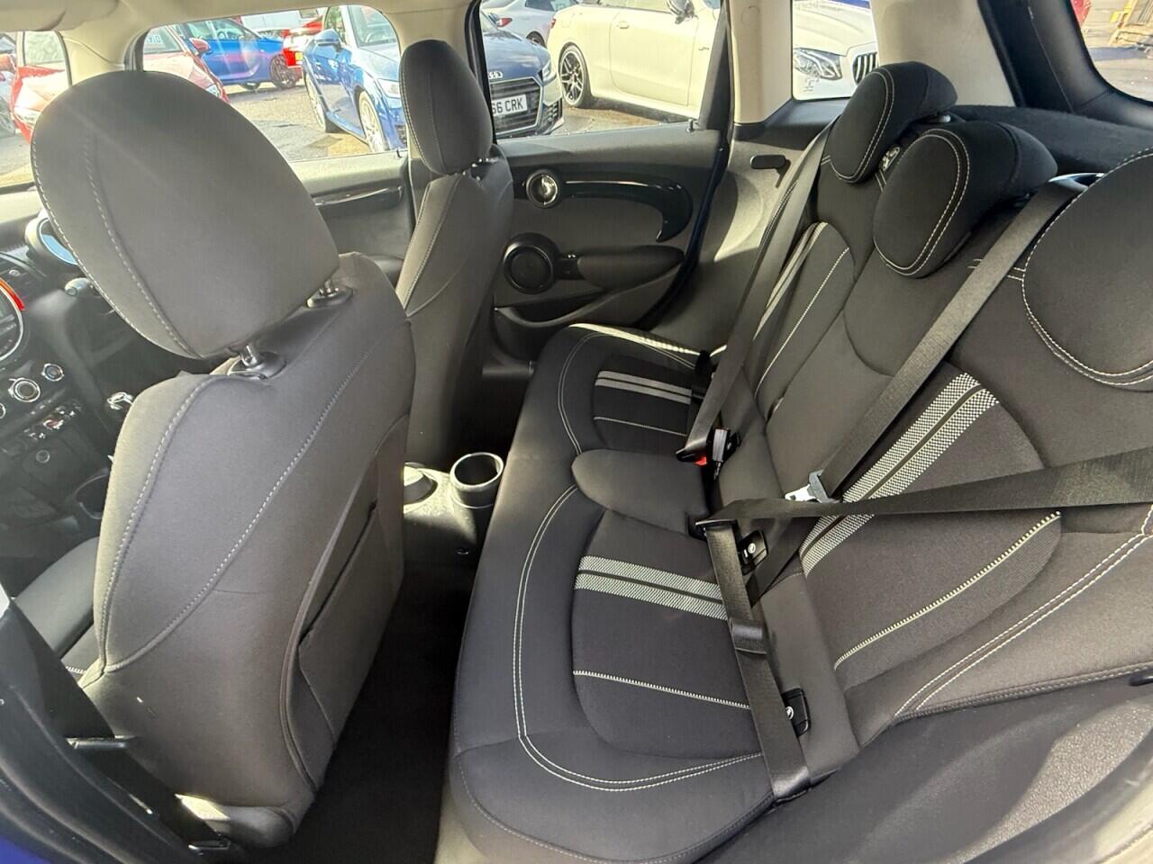 Mini Hatch view 25