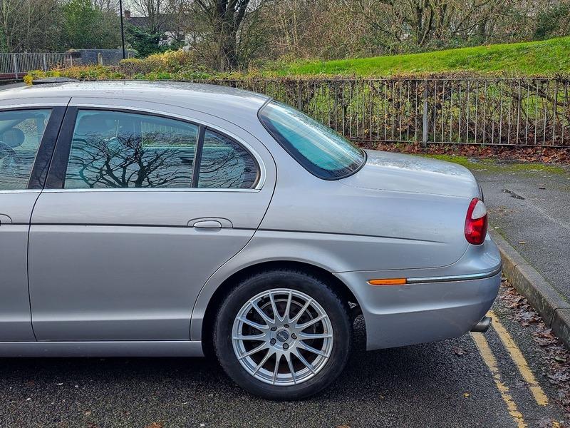 2004 Jaguar S-Type 3.0 V6 SE Plus 4dr • 71,000 miles image 8
