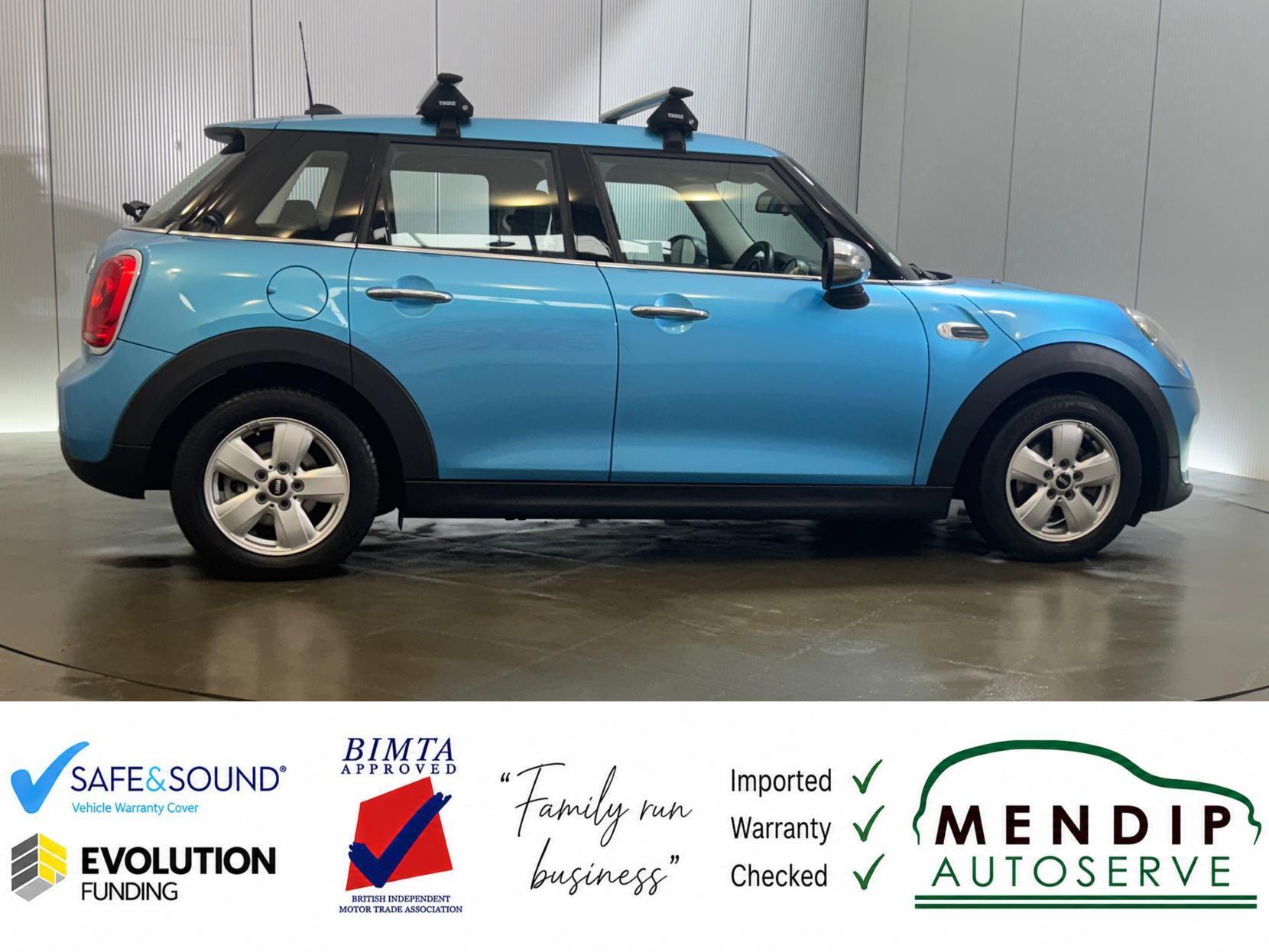 Mini Hatch view 32