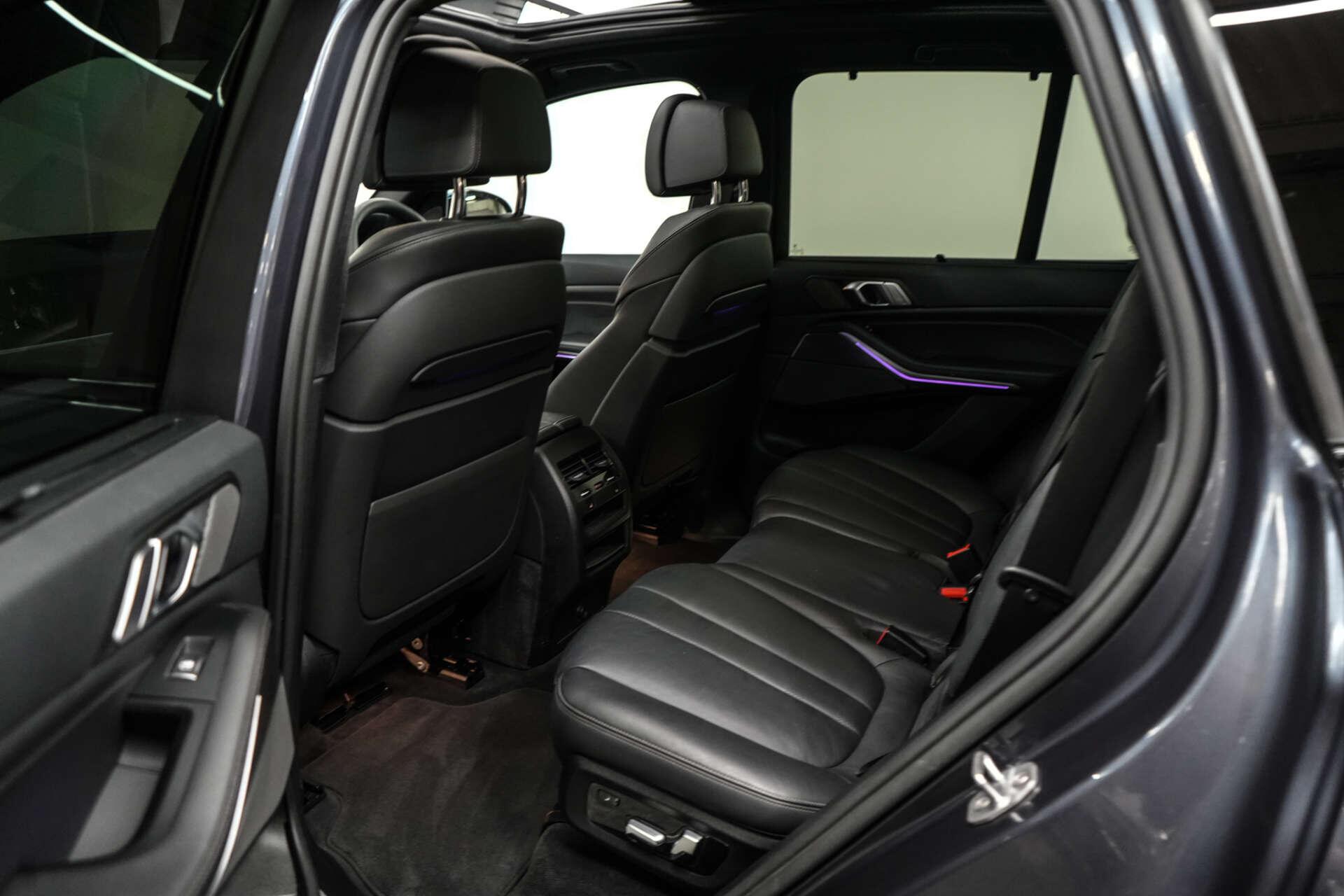 BMW X5 view 21