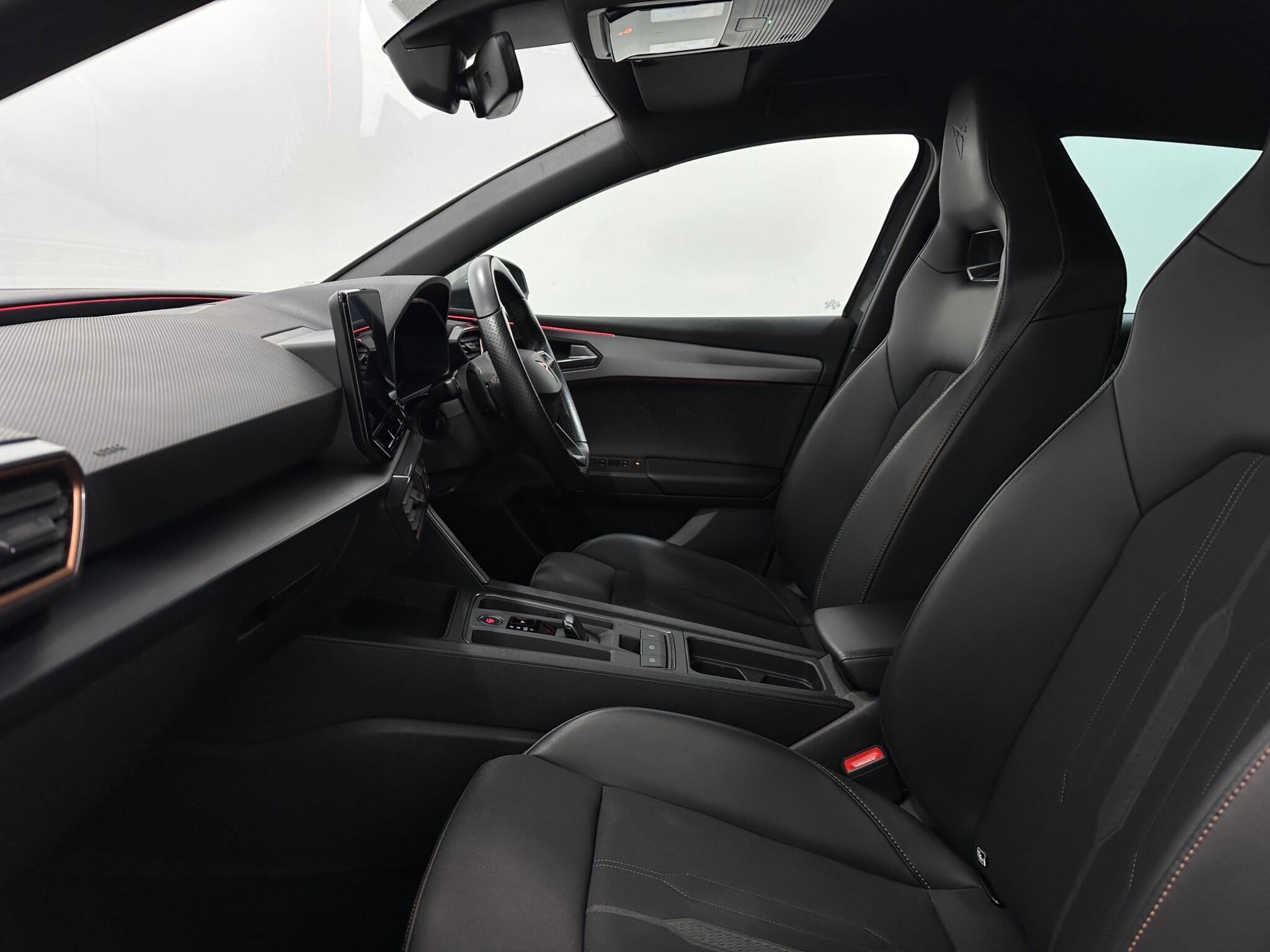 CUPRA Leon view 34