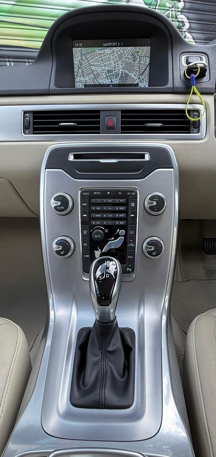 Volvo S80 view 65