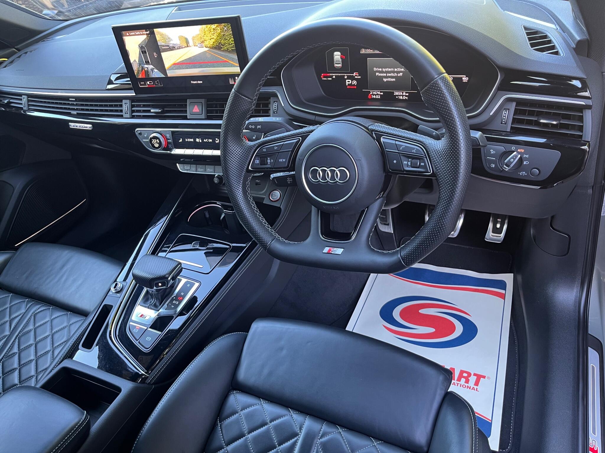 Audi S4 view 24