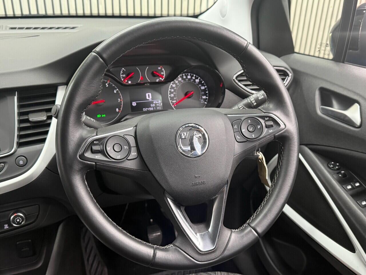 Vauxhall Crossland X view 9