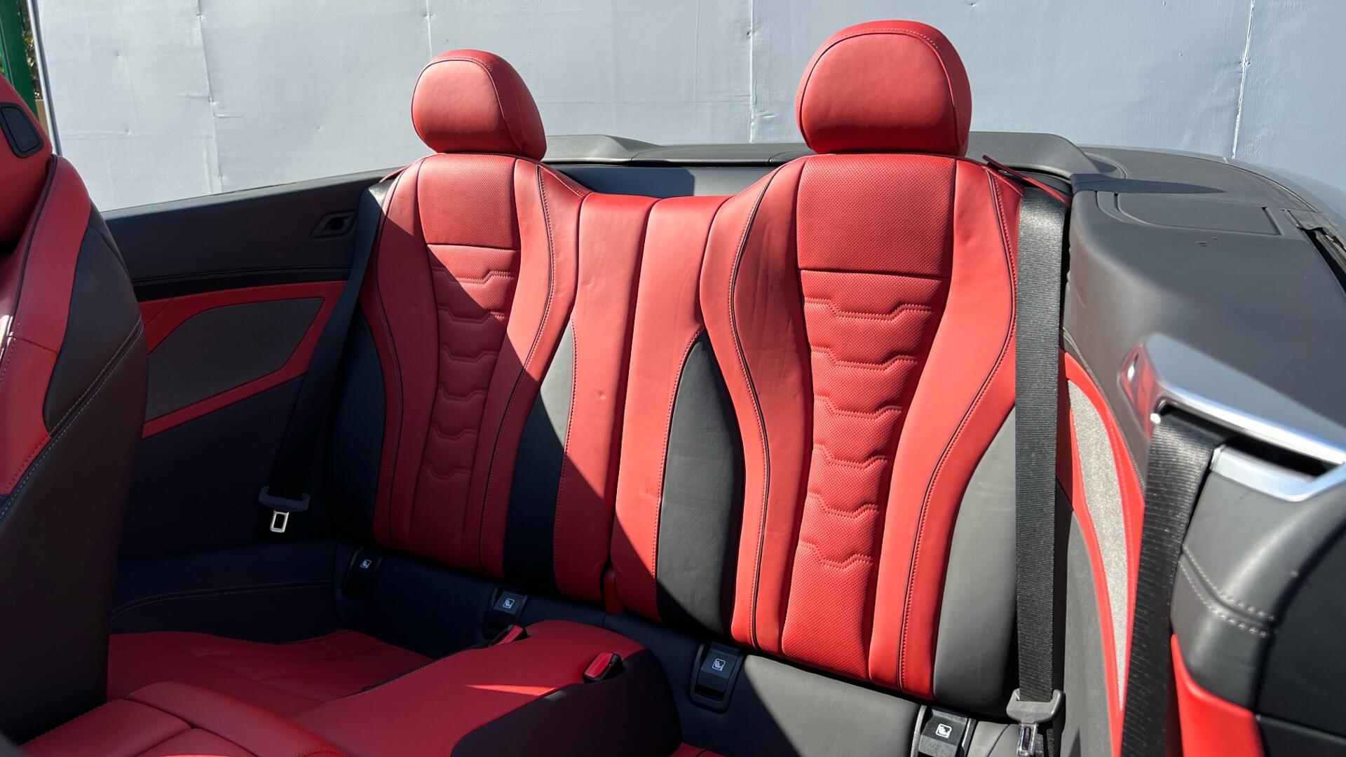 BMW 8 Series view 12