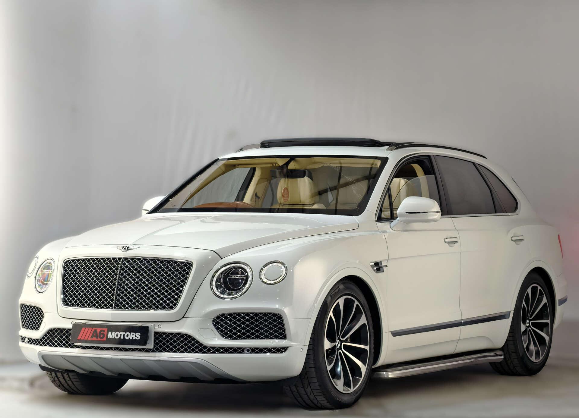 Bentley Bentayga view 14