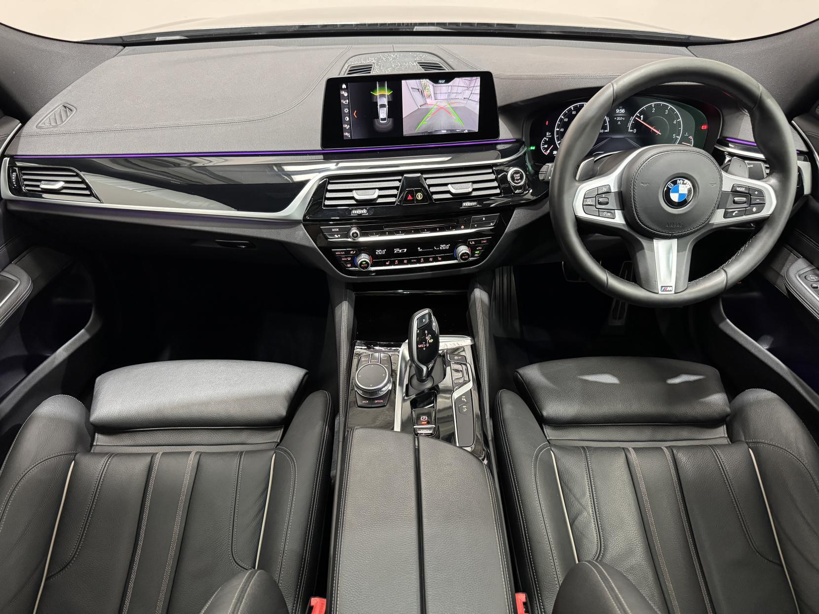 BMW 6 Series view 29