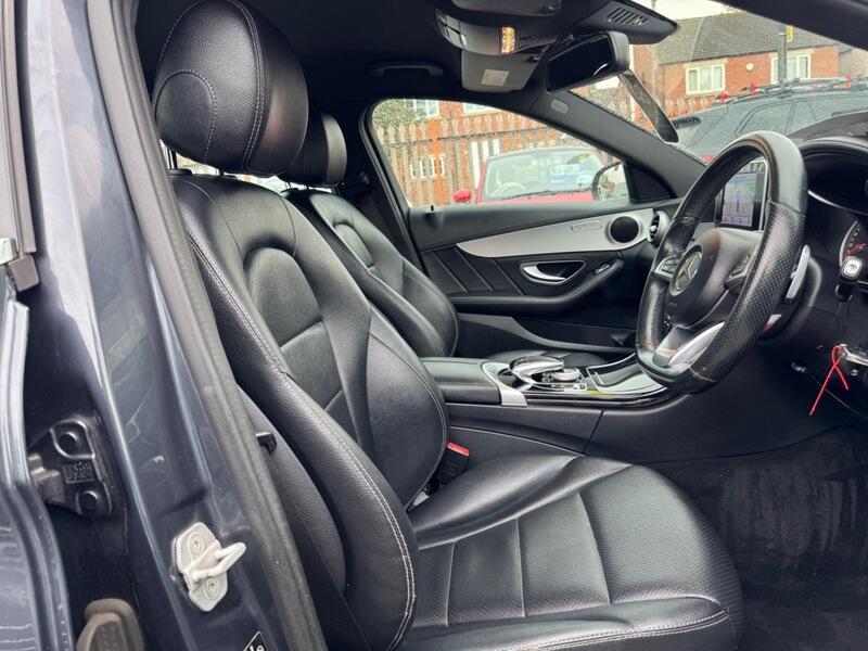 Mercedes-Benz C Class view 16