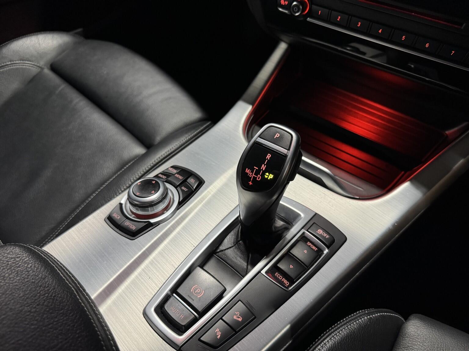 BMW X3 view 25