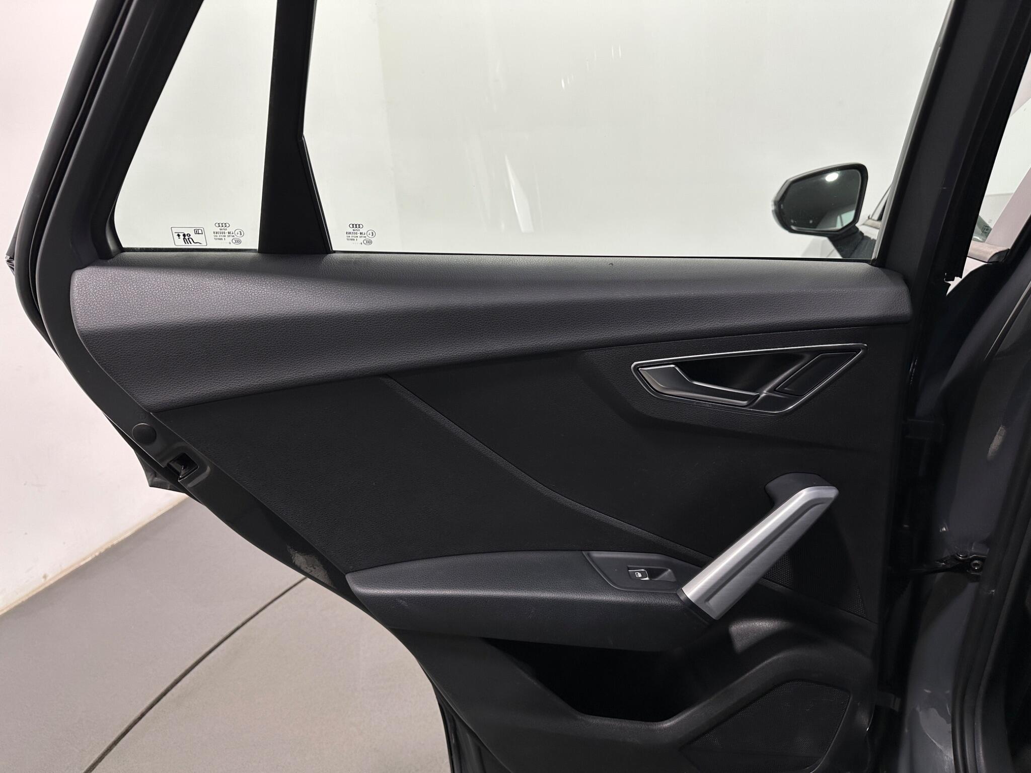 Audi Q2 view 40