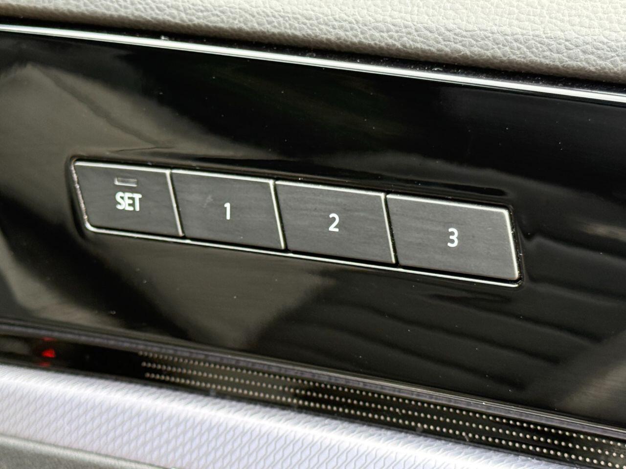 Volkswagen Touareg view 37