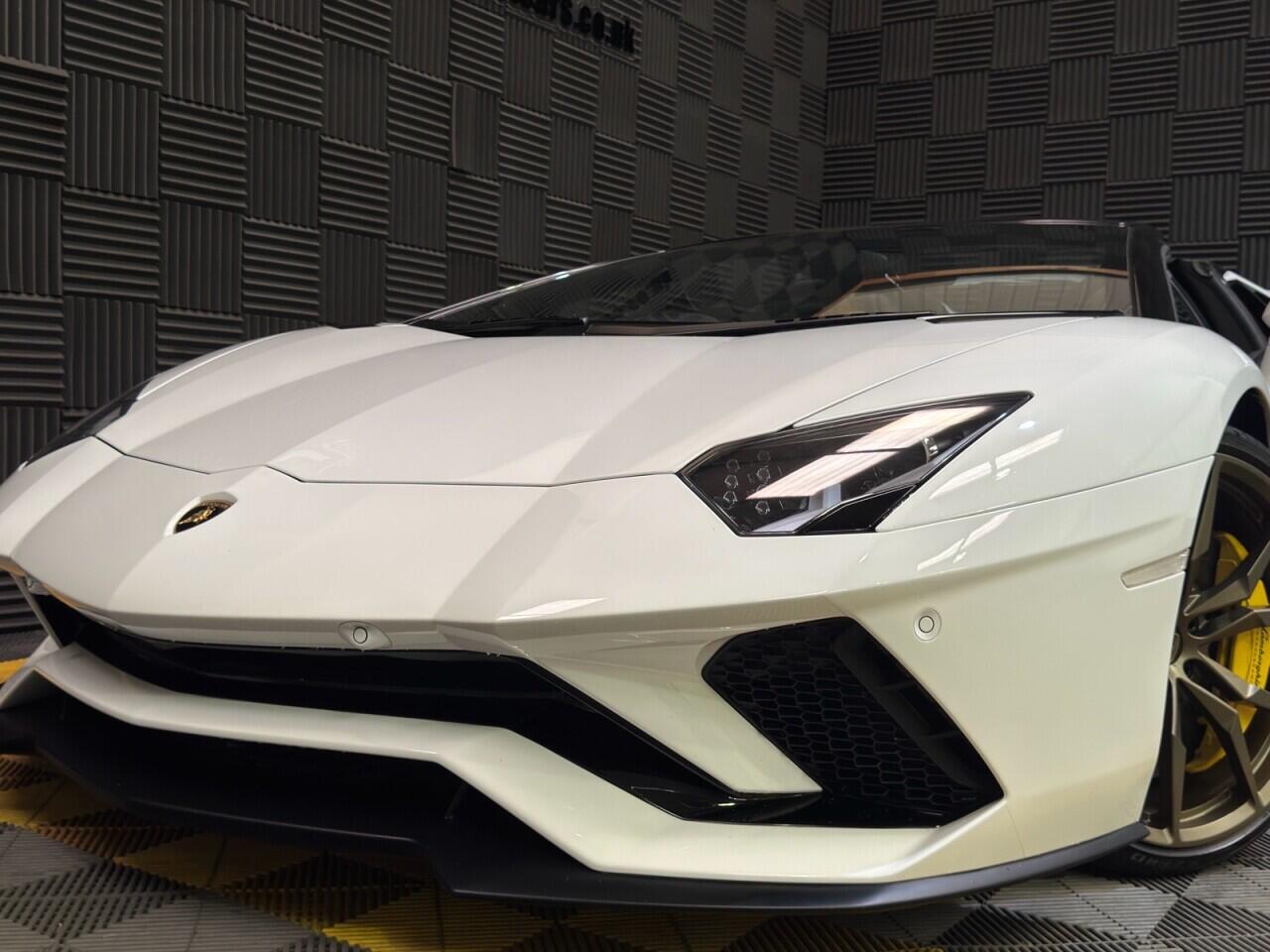 Lamborghini Aventador view 26