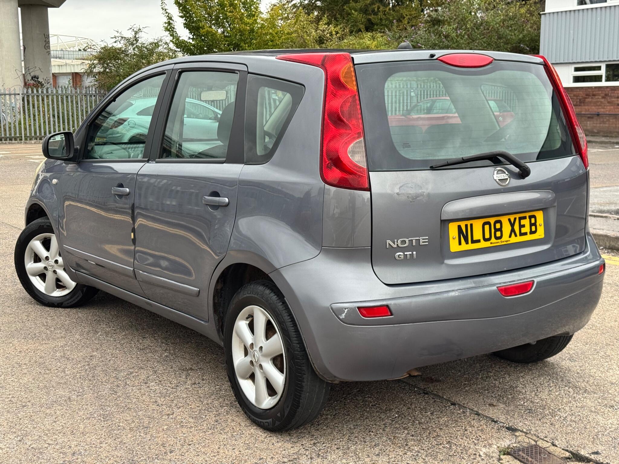 Nissan Note view 4