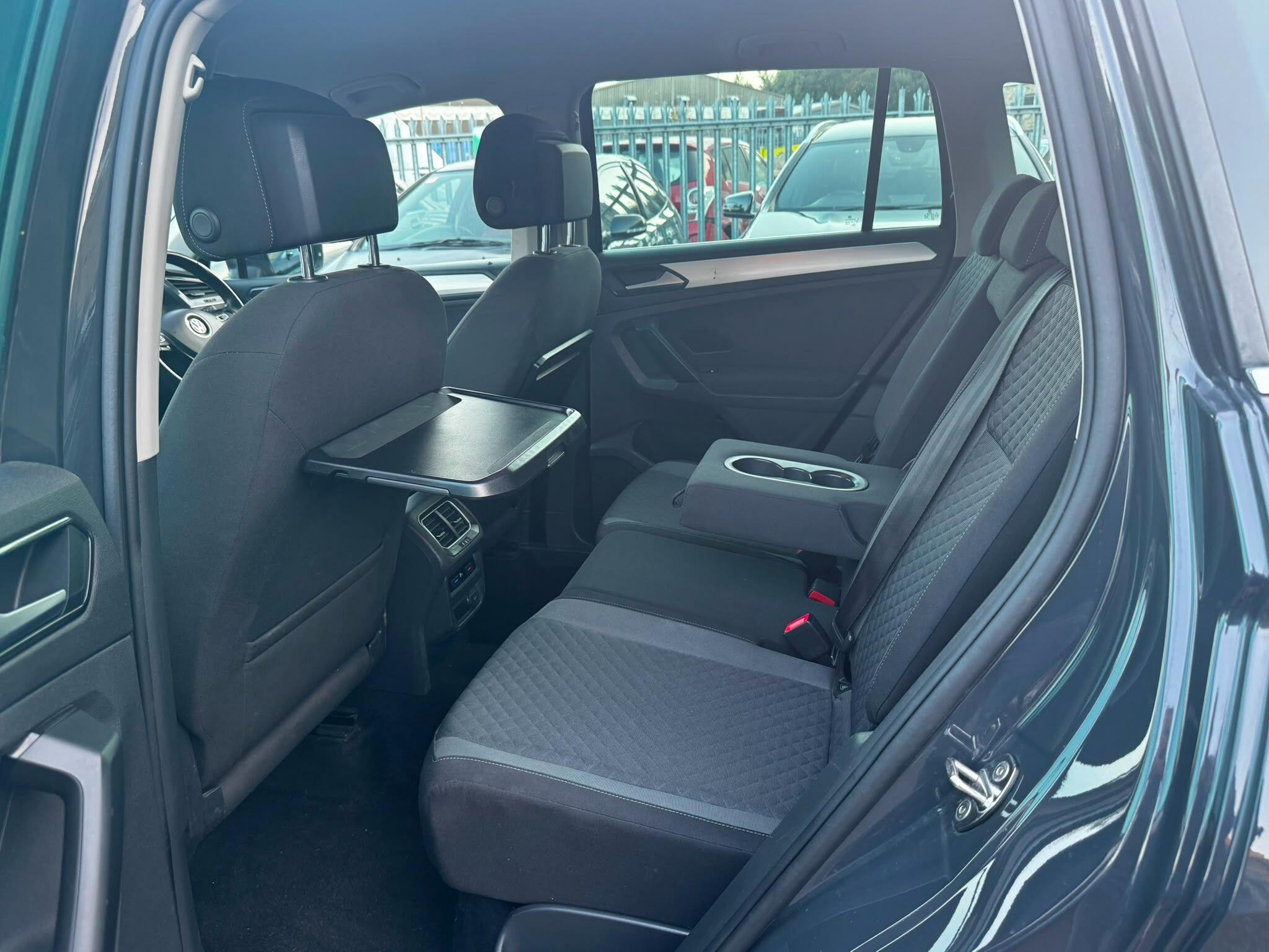 Volkswagen Tiguan view 36