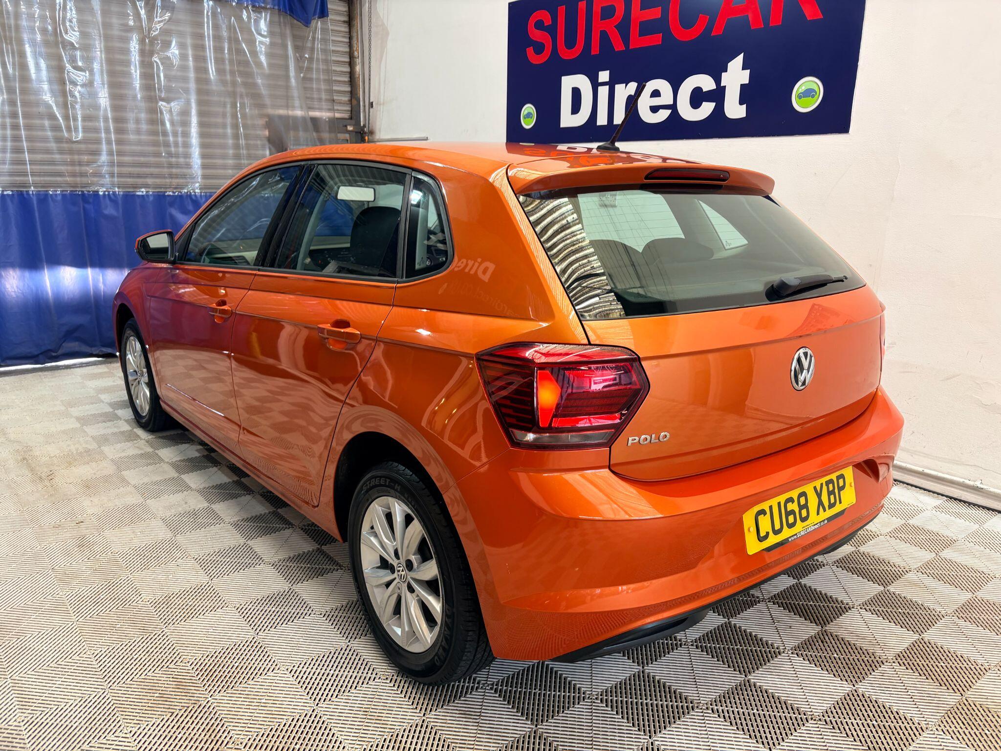 Volkswagen Polo view 2