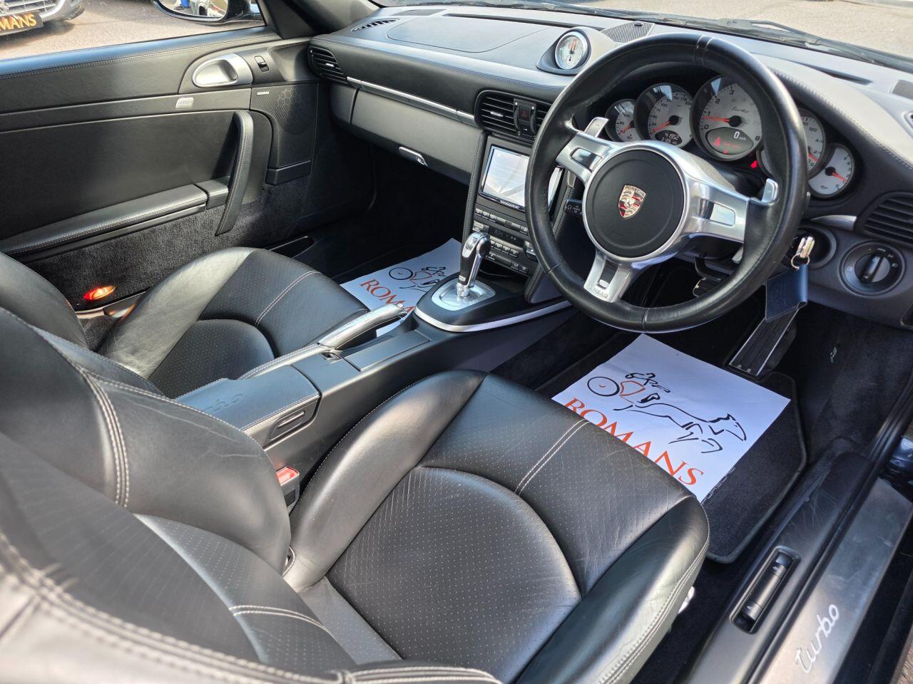 Porsche 911 view 33