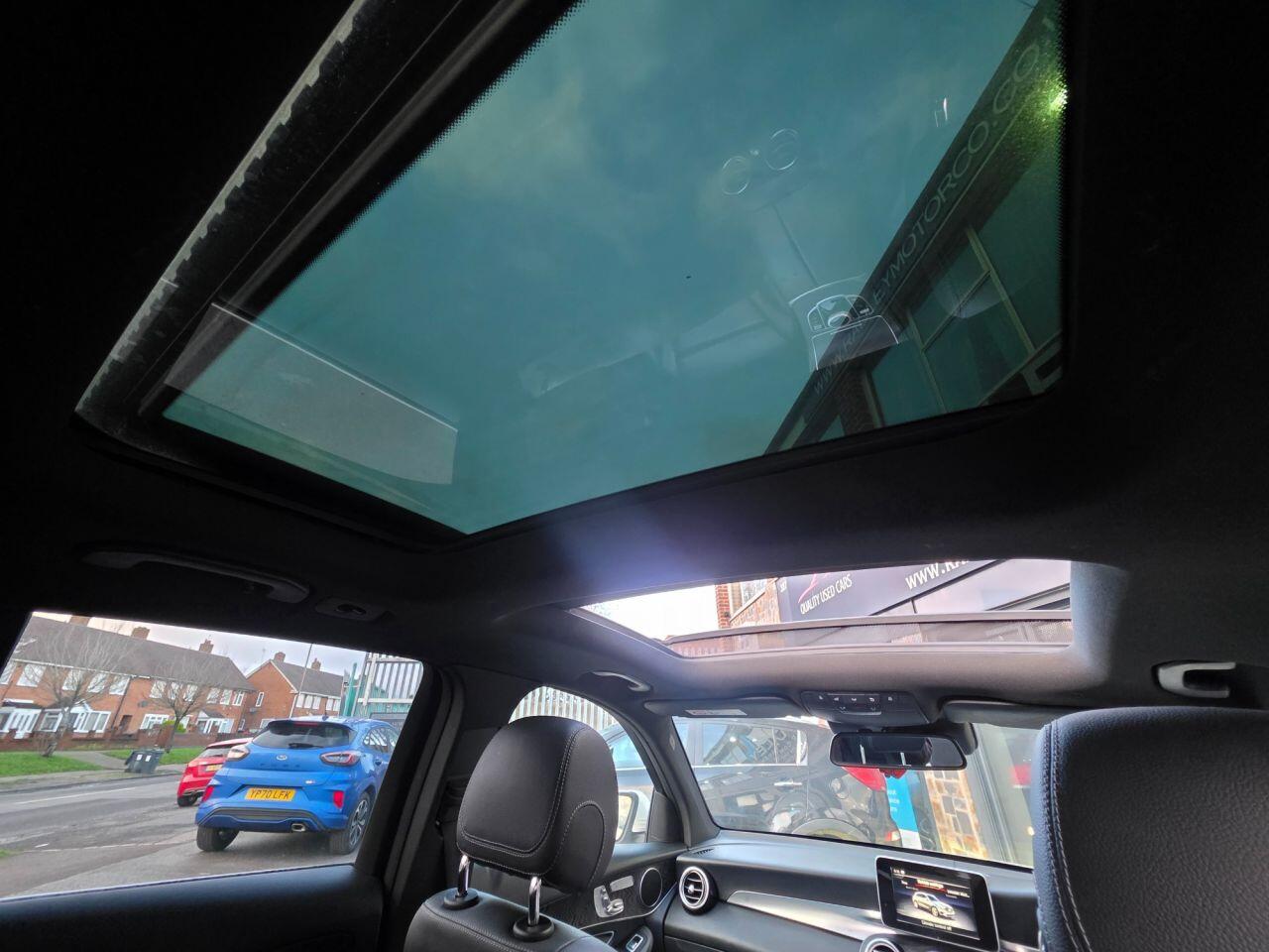 Mercedes-Benz GLC view 64