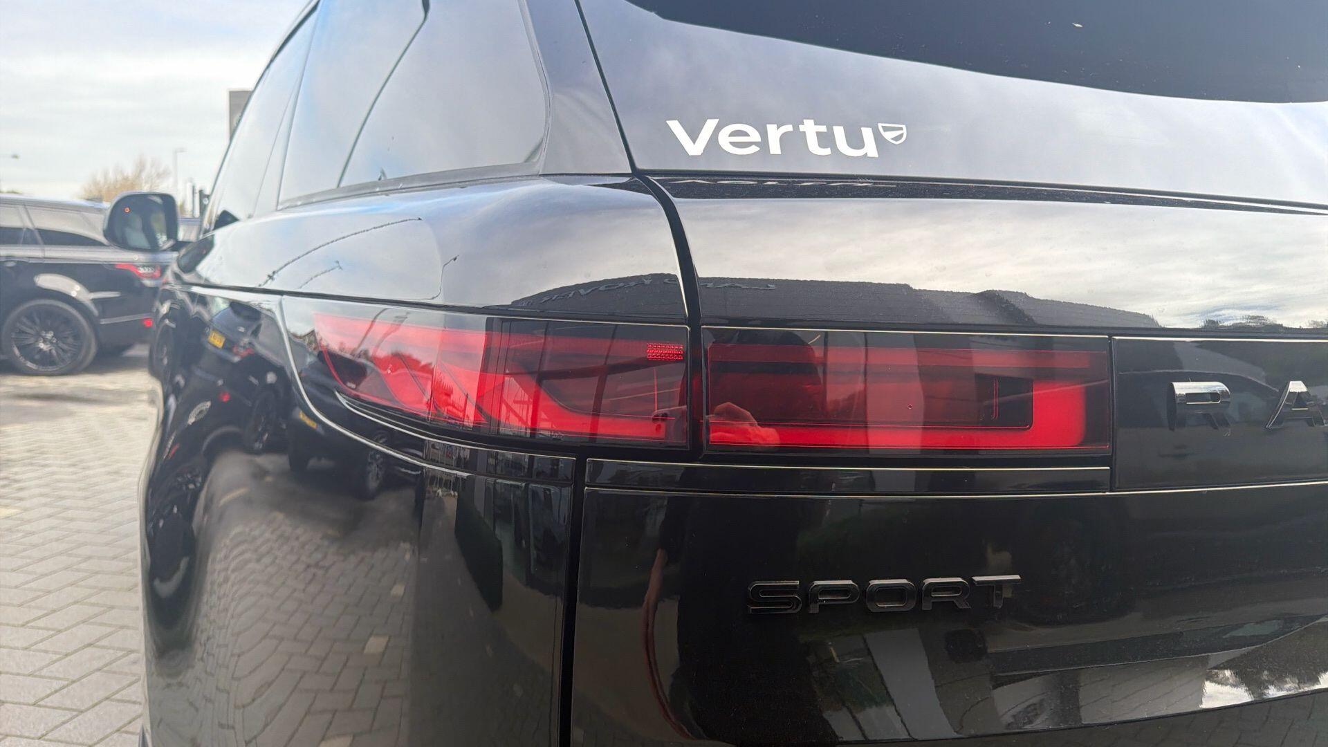 Land Rover Range Rover Sport view 32