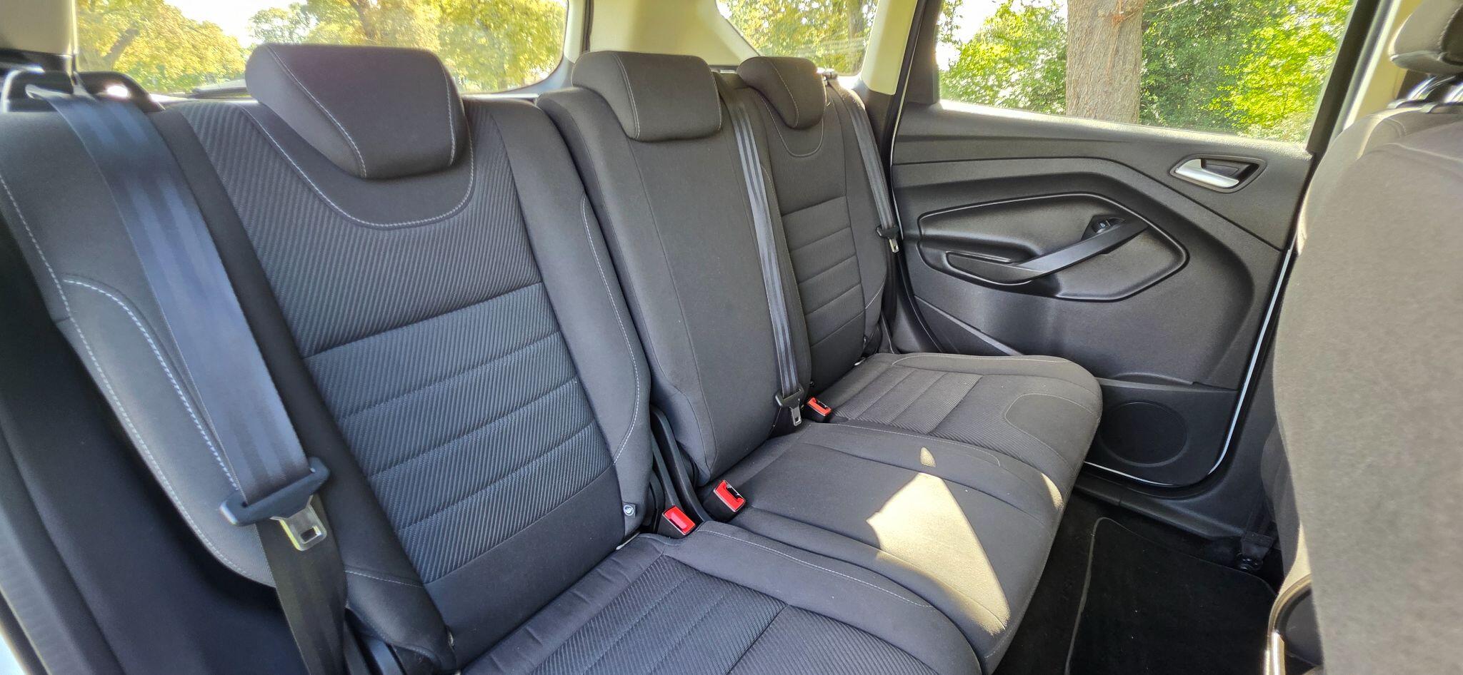Ford Kuga view 28