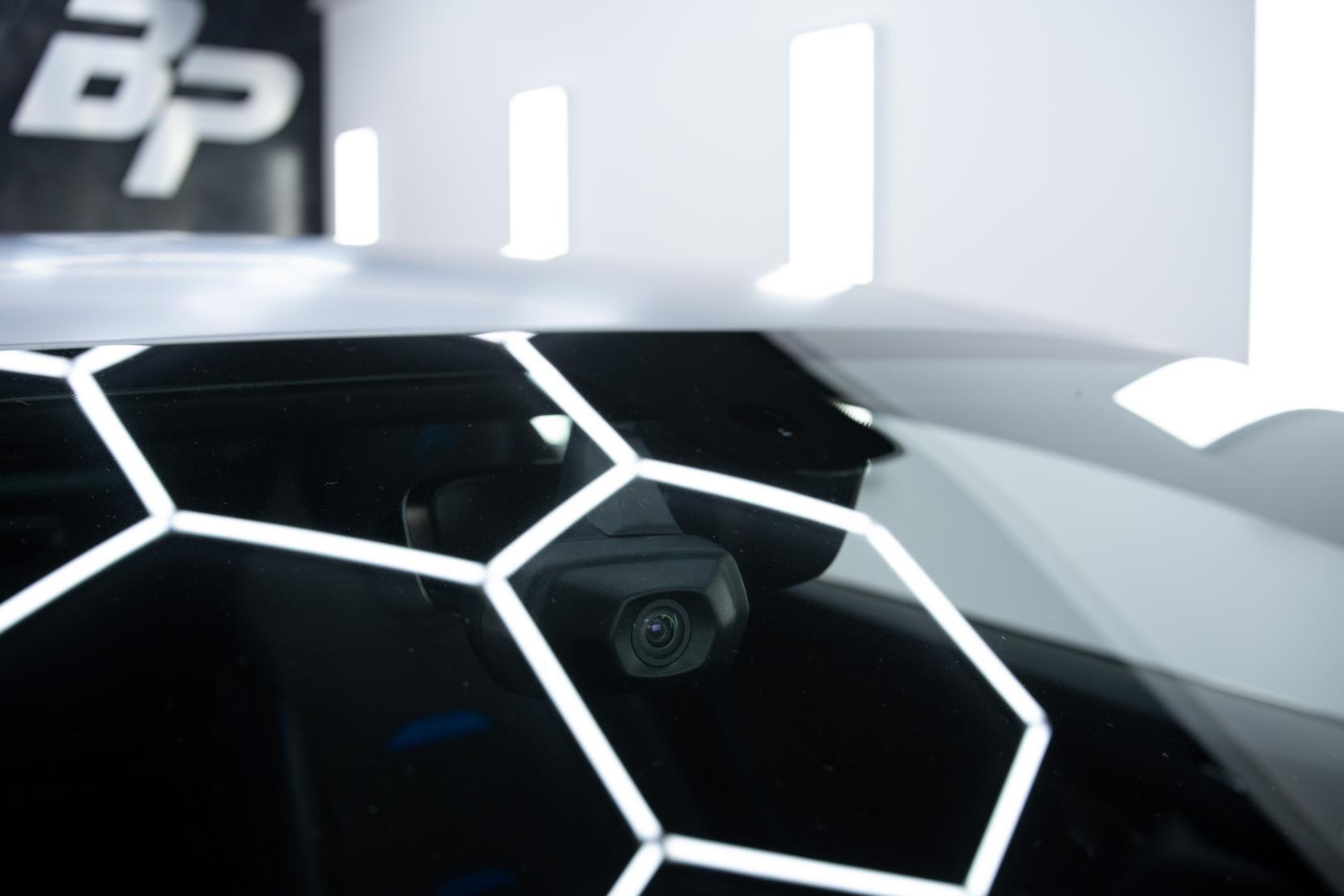 Lamborghini Huracan view 20