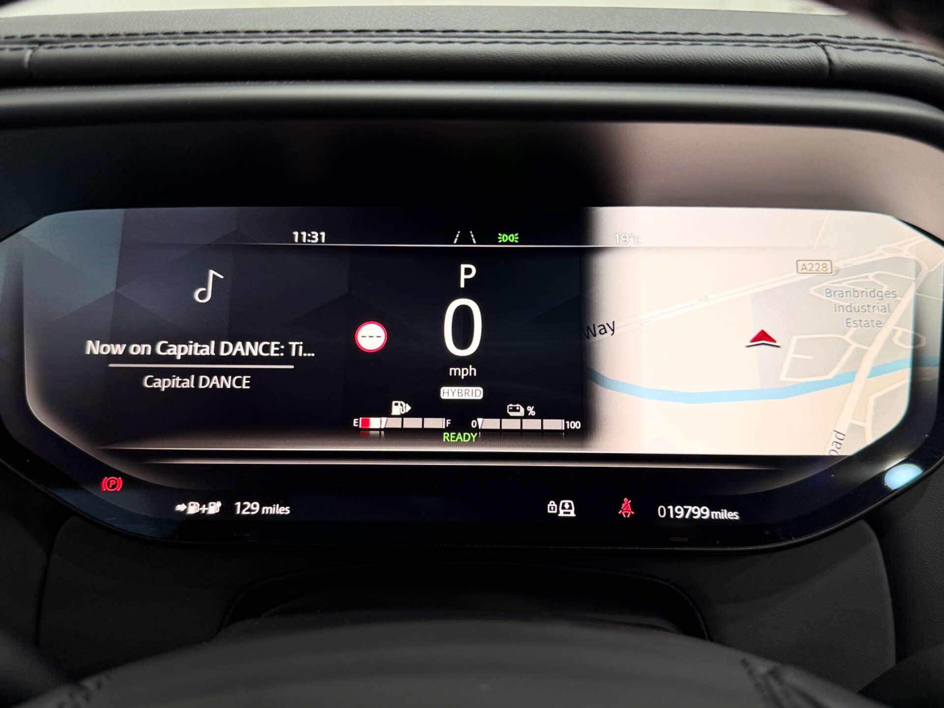 Land Rover Range Rover Sport view 23