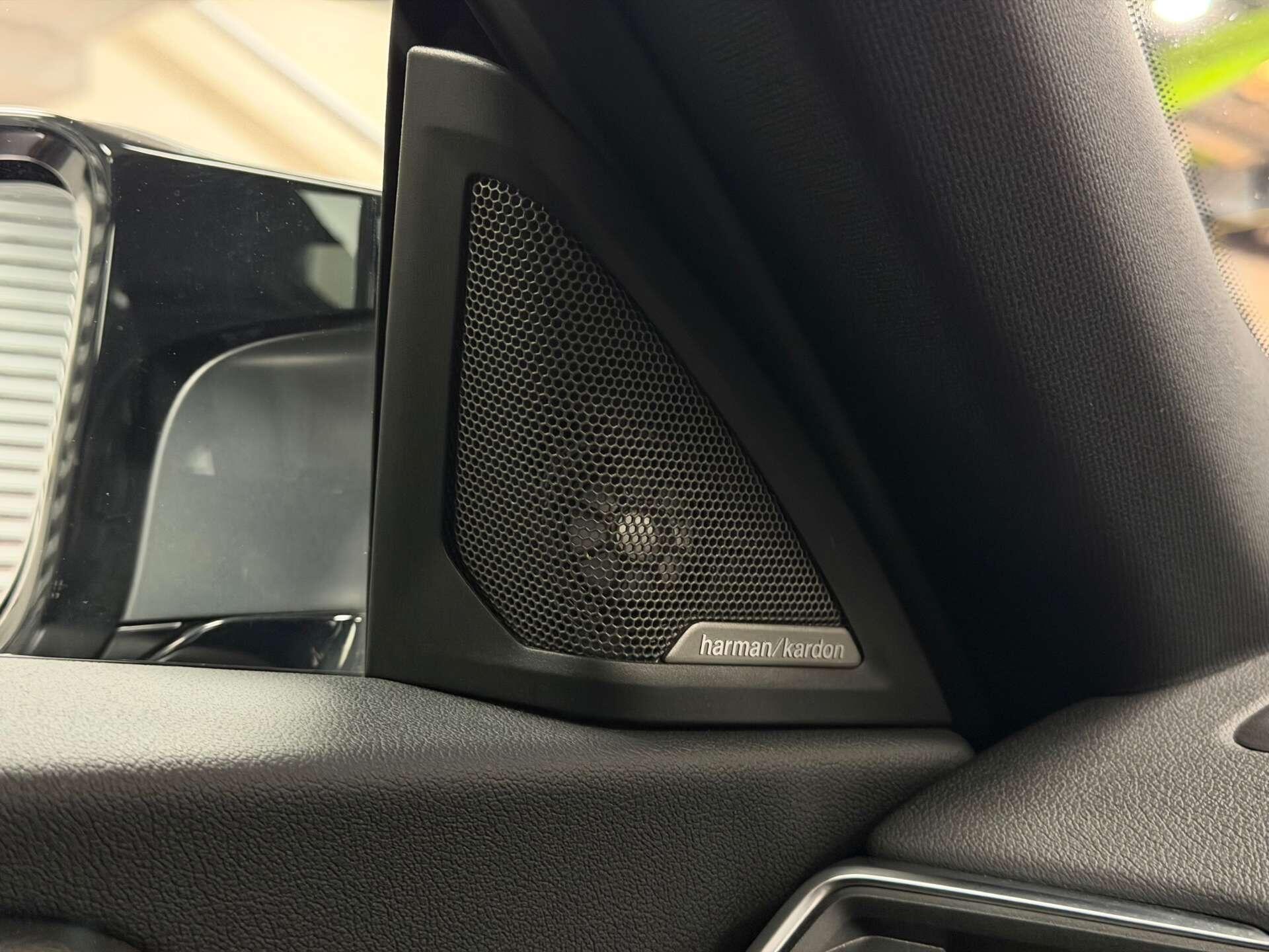 BMW M2 view 32