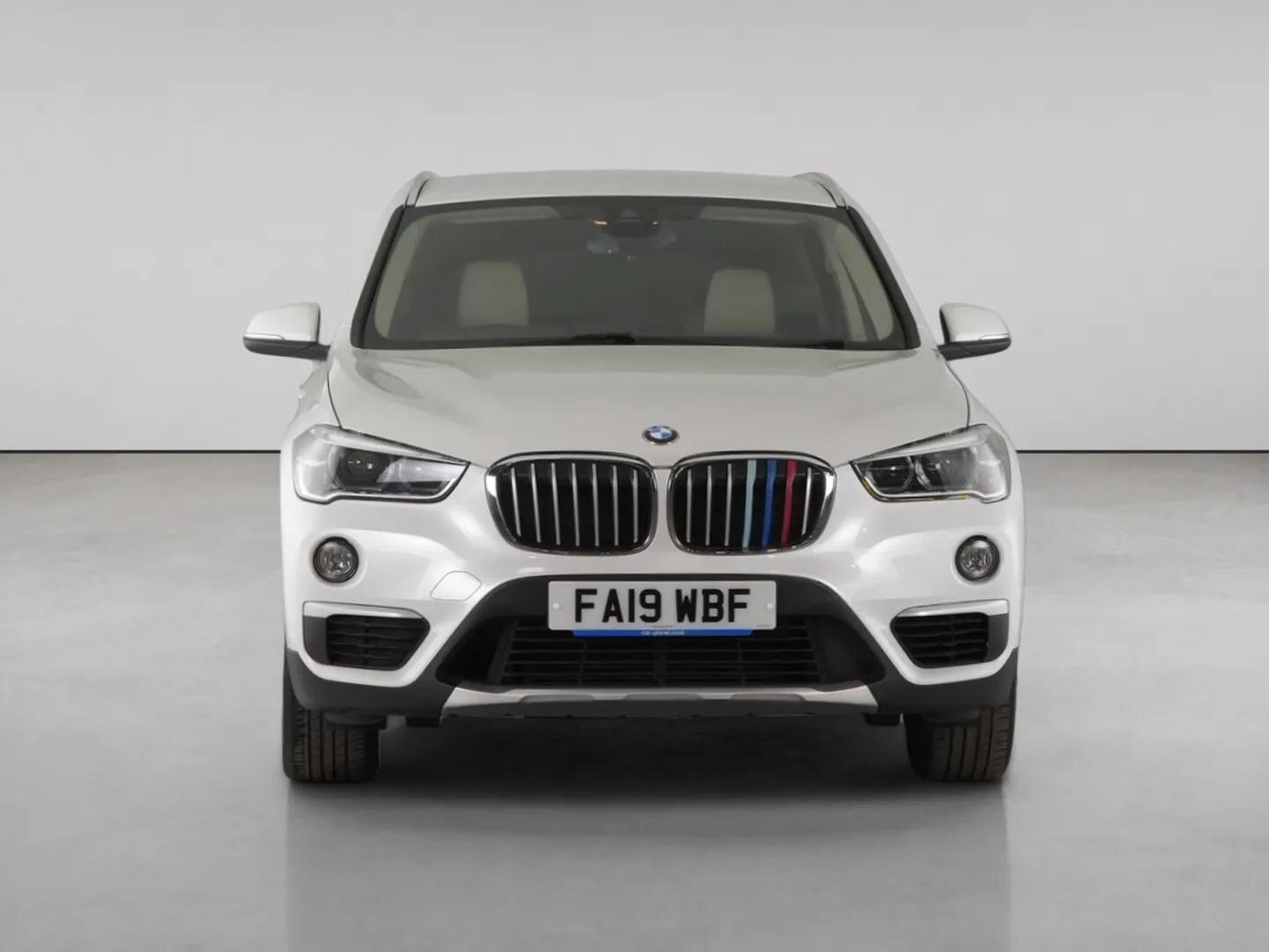 BMW X1 view 5