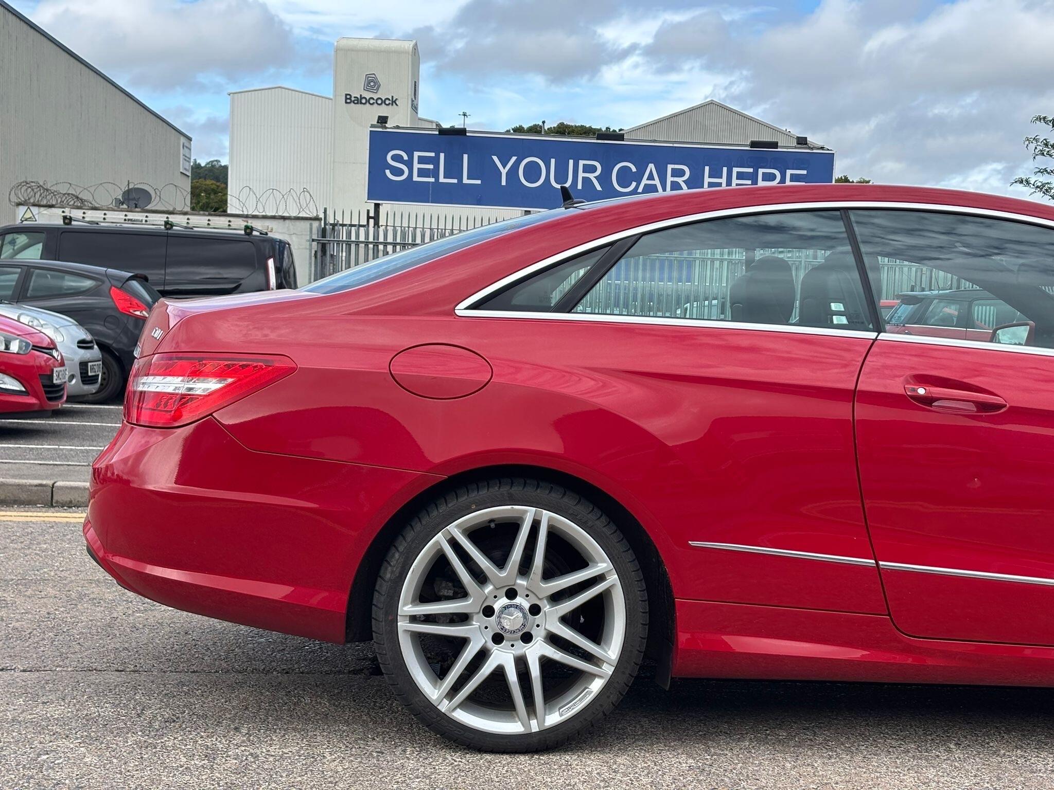 Mercedes-Benz E-Class view 27